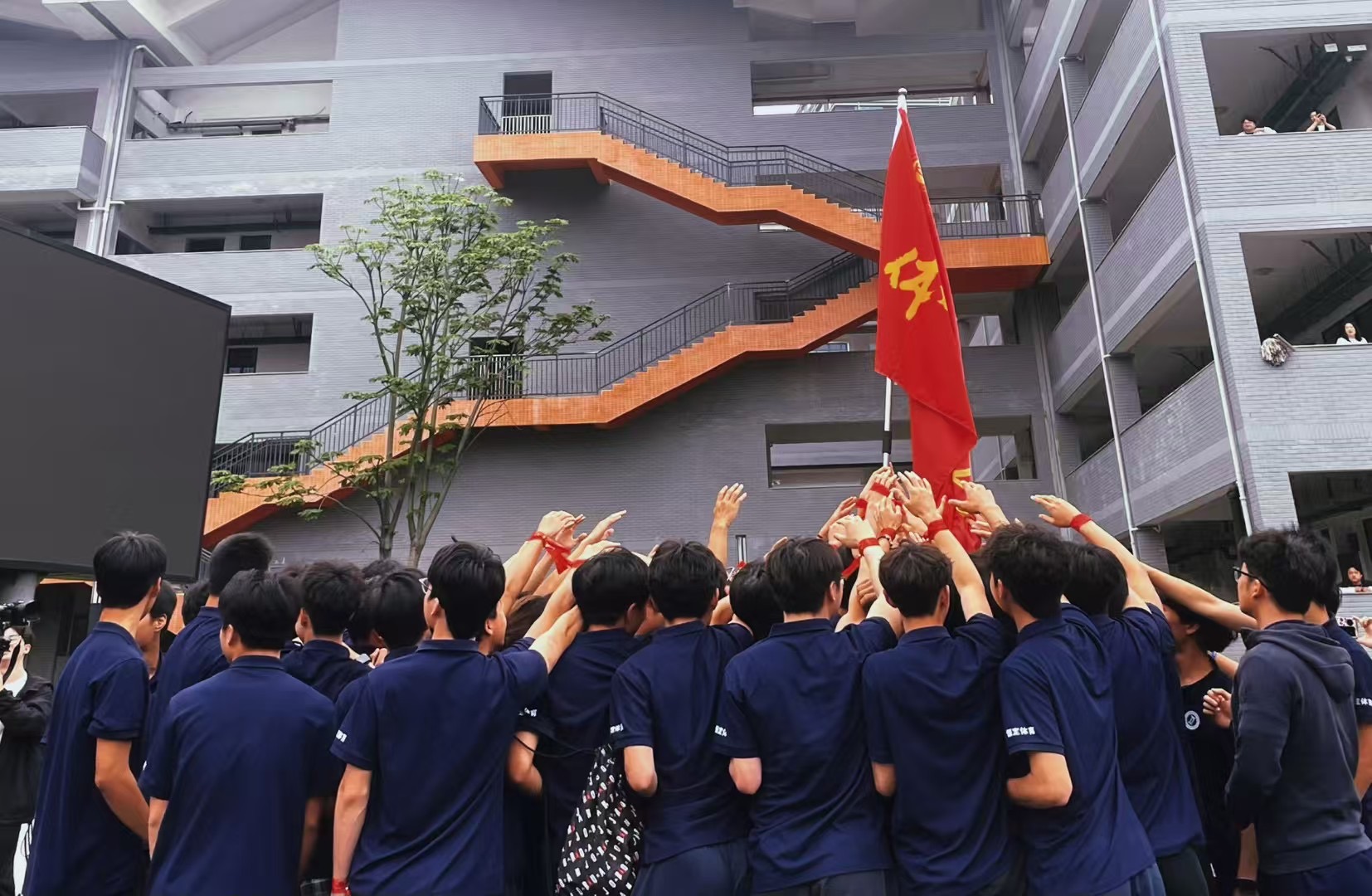 牛！！！8人体考满分，恒定中学体考大捷！